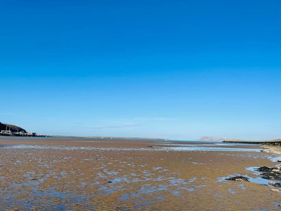 The Hut@Trefechan Wen - Coastal Coziness! Villa Goodwick Exterior photo