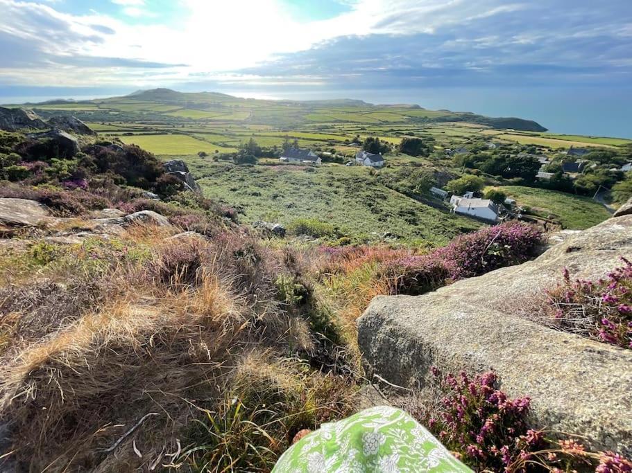 The Hut@Trefechan Wen - Coastal Coziness! Villa Goodwick Exterior photo